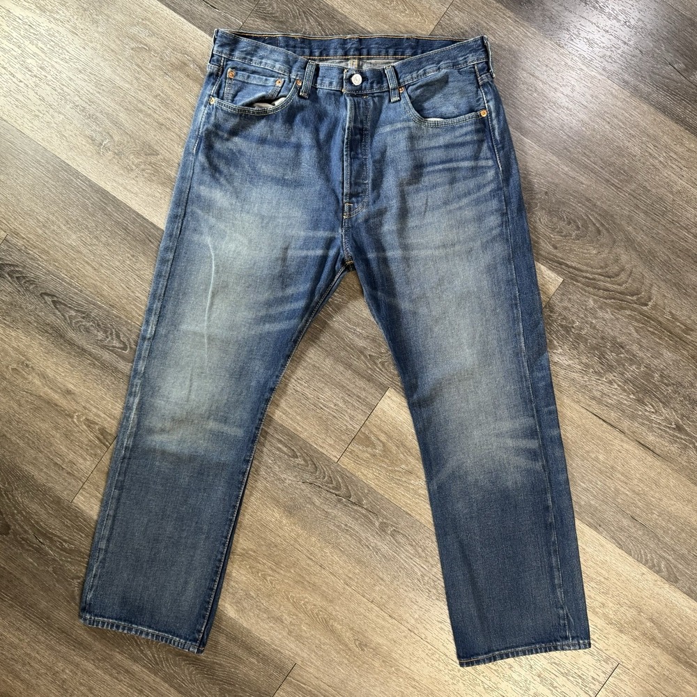 Levis 501 Denim Mens Jeans 38x30 blue Straight fit button fly Levi's Jean faded
